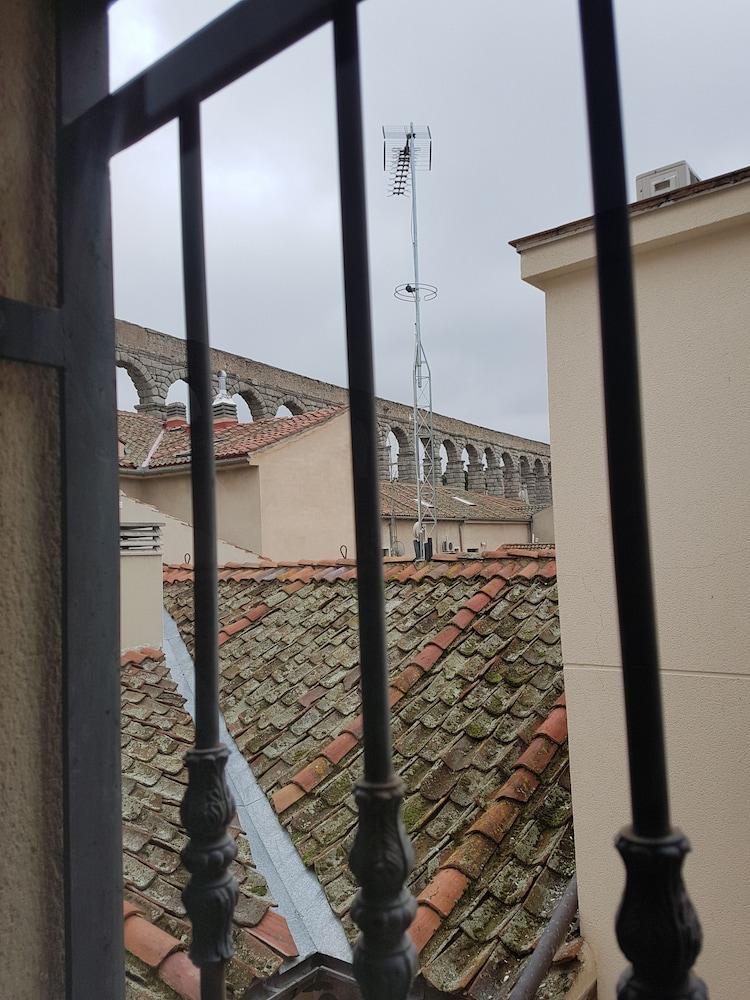 Hospedaje San Francisco Segovia Bagian luar foto